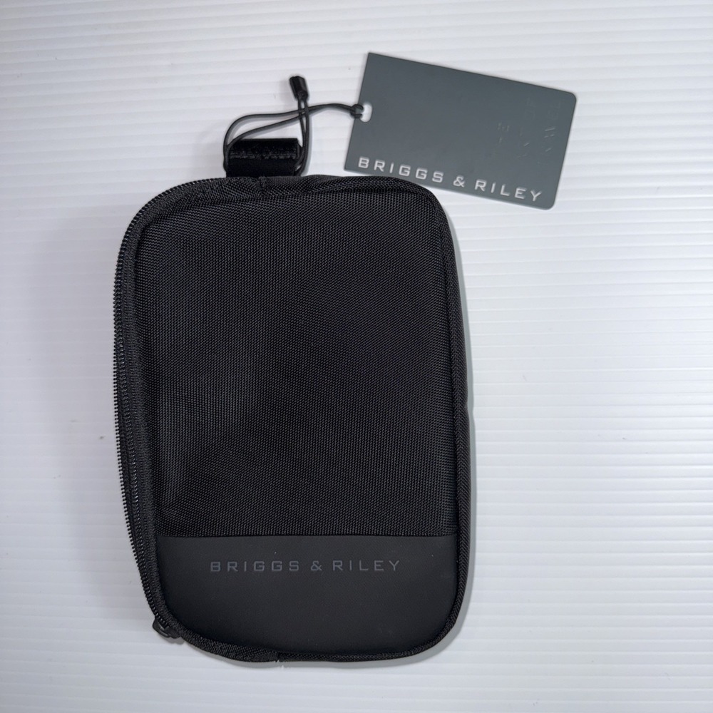 Briggs and Riley Small‎ Sling Bag ZDX003-4 (7.5 × 5.0 × 1.8 in) NEW WITH TAGS